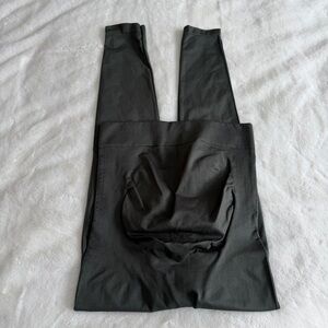 Blanqi Everyday Maternity Leggings Size Medium Green